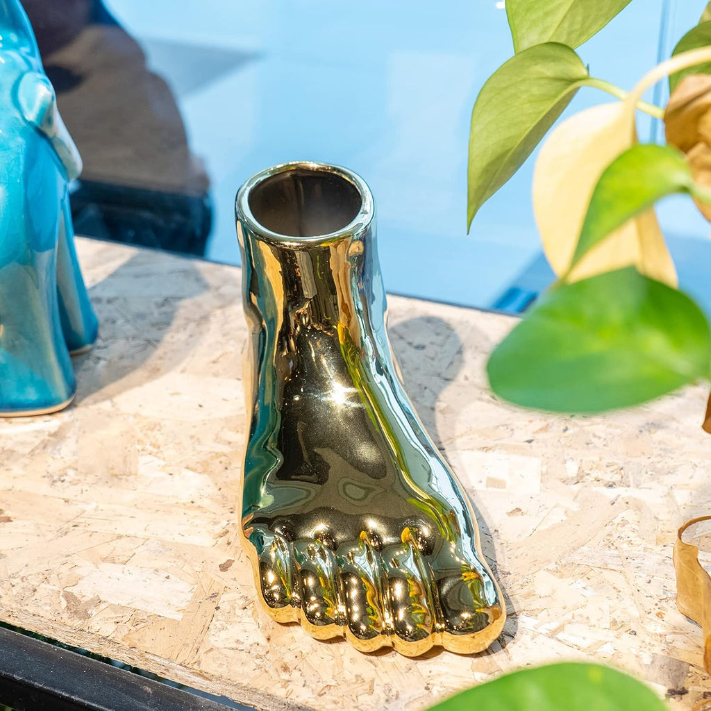 Notakia Unique Flower Vase Statue Home Decor Modern Style Gold Room Decor Accents for Indoor and Outdoor Statue Planter