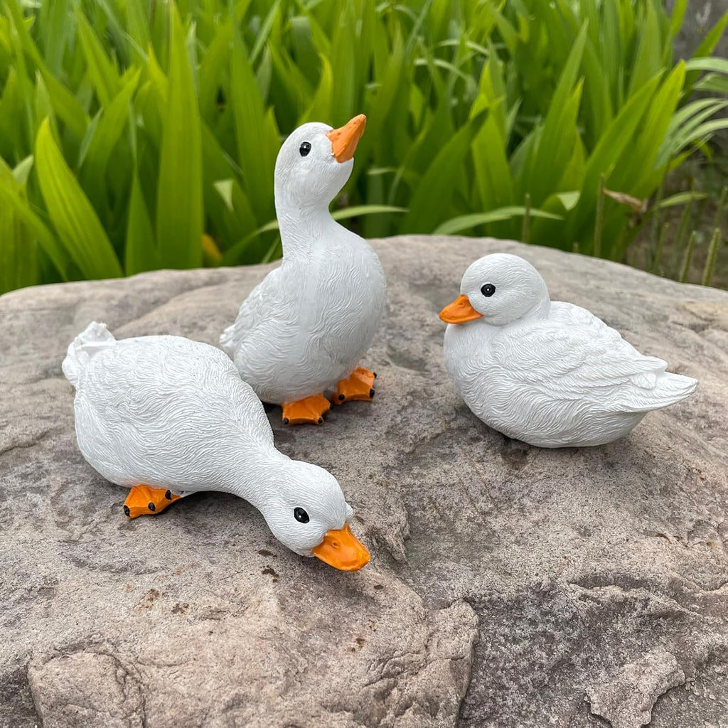3PCS Duck Statues Resin Ducks Outdoor Garden Yard Porch Duck Pond Decor | Duck Goose Sculpture Ornaments, Suitable for