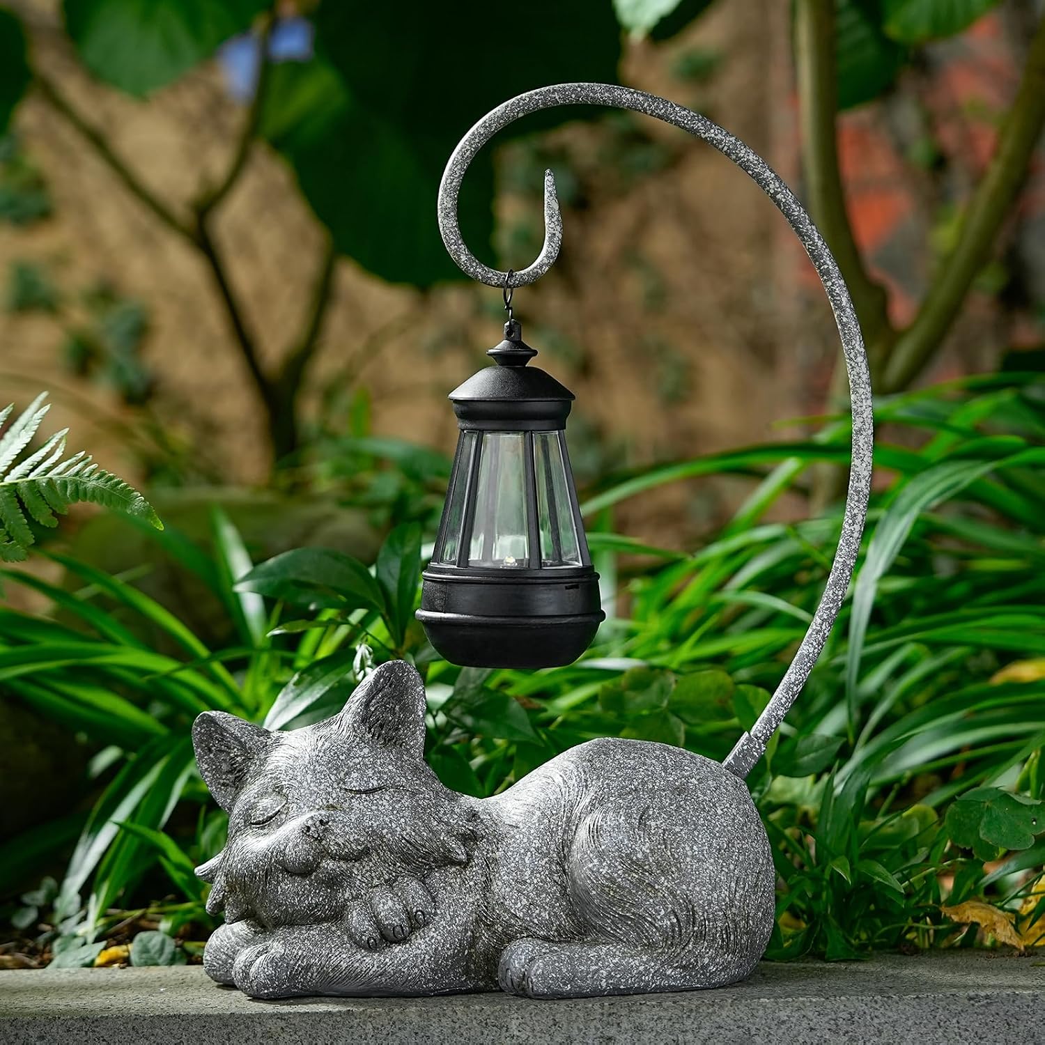 WSgift Outdoor Cat Figurine Garden Statue with Solar-Powered LED Light 13.77 Inches Tall Gift Garden Statue Decor for