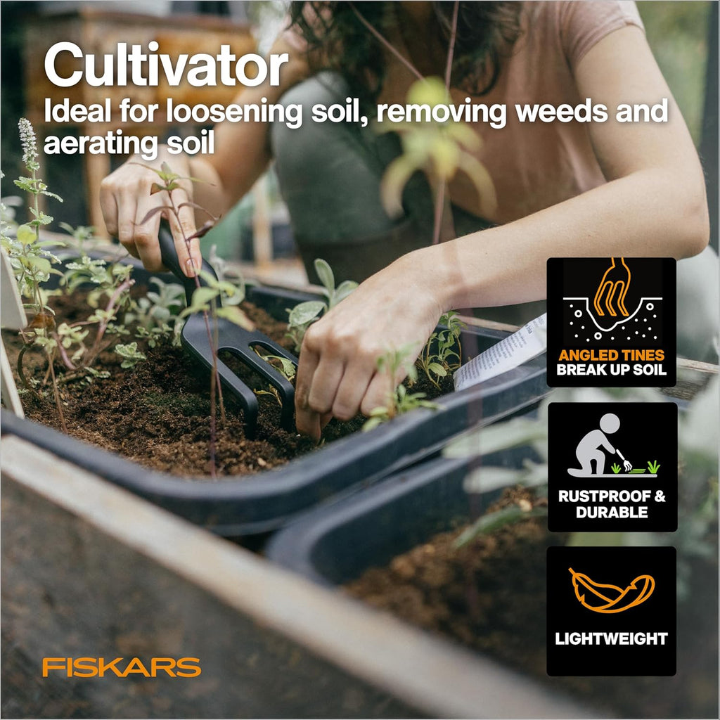 Fiskars 4-Piece House Plant Starter Tool Gift Set, Plant Care Accessories Set for Indoor Gardening and Potting, Pruning