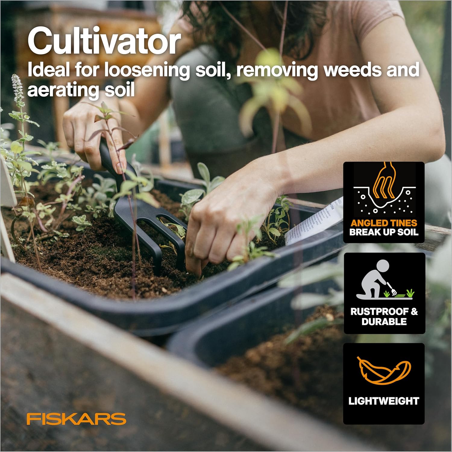 Fiskars 4-Piece House Plant Starter Tool Gift Set, Plant Care Accessories Set for Indoor Gardening and Potting, Pruning