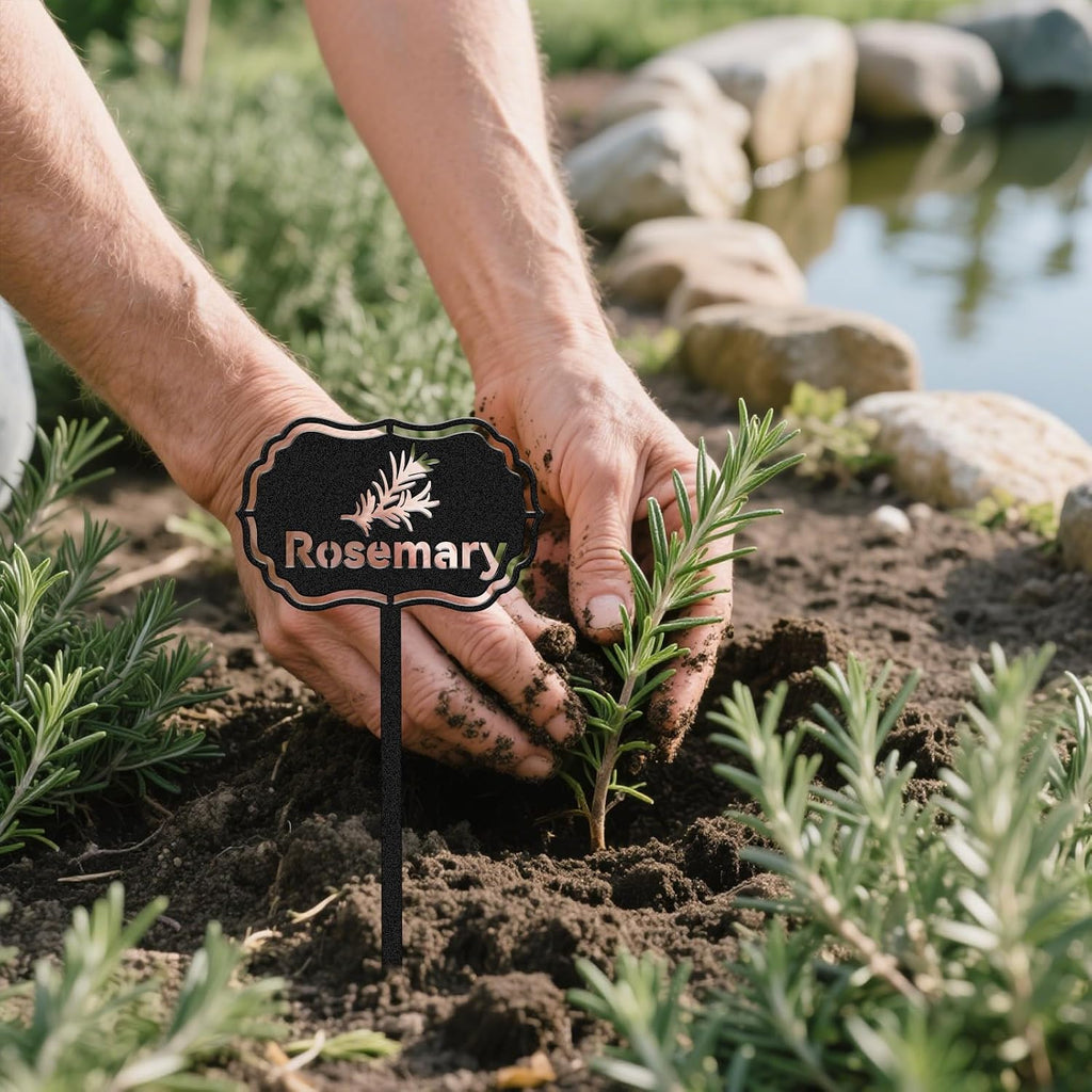 CUTHOLLOW 8PCS Food Spice Pattern Garden Plant Markers, Metal Labels | 3.5"x7" Waterproof Stakes, Plant Labels, Garden