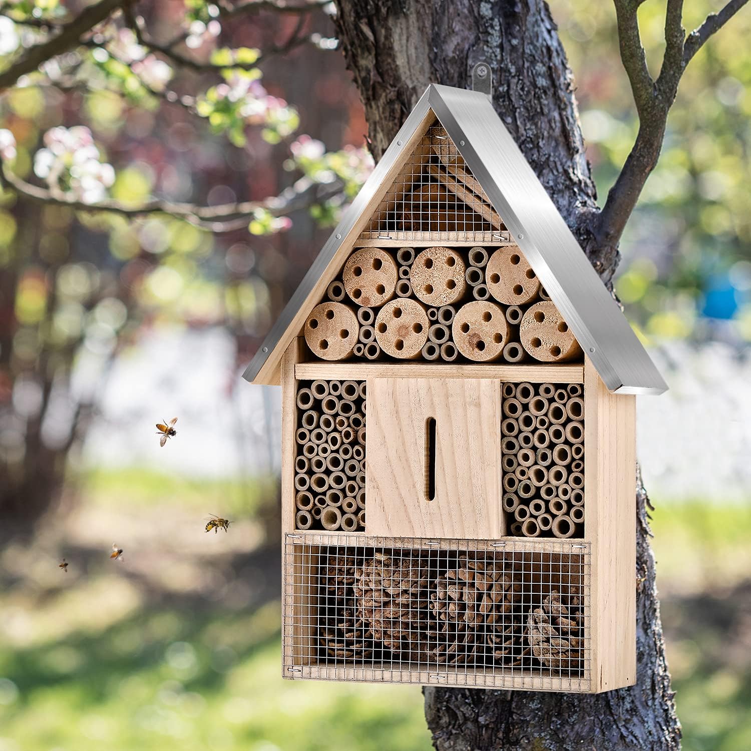 Wooden Mason Insect Bee Butterfly House,Insect Hotel,an Outdoor Hanging Bamboo Habitat for Bee Butterfly Ladybugs