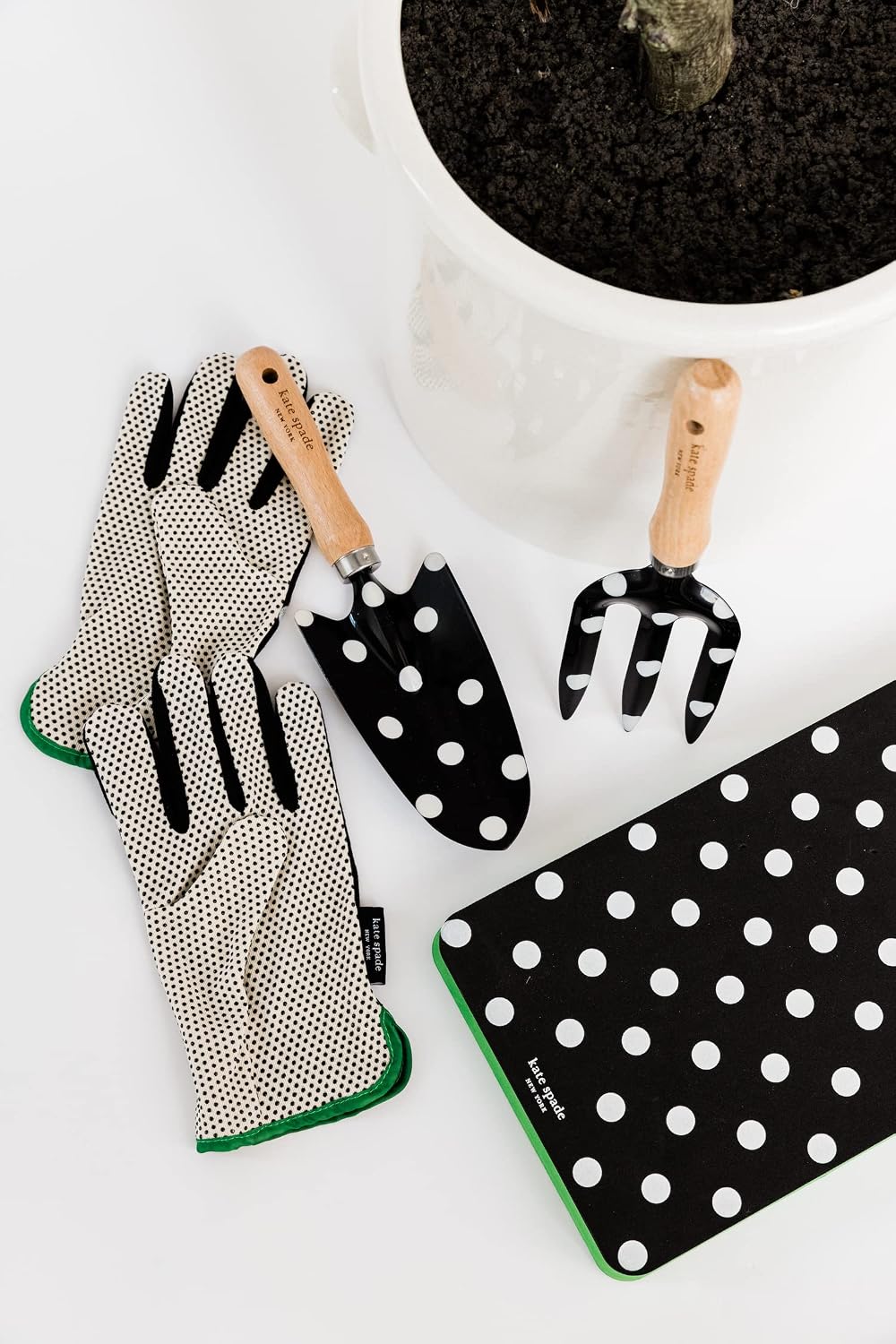 kate spade new york Garden Kneeler and Gloves Set, Picture Dot | Cute, One Size Fits Most Yard Gloves with Rubber Grips