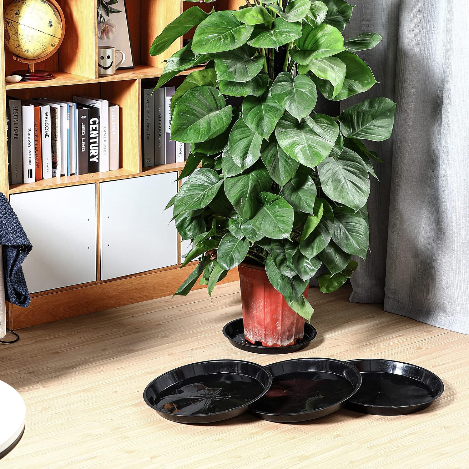 Sawysine 30 Pack Plastic Plant Saucer Round Drip Trays Black Flower Pot Saucers Thick Plant Dish Sturdy Water Tray