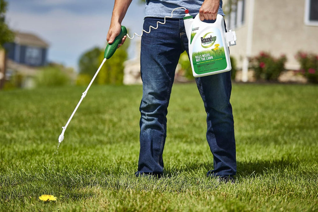 Roundup For Lawns1 Ready to Use - All-in-One Weed Killer for Lawns, Kills Weeds - Not the Lawn, One Solution for