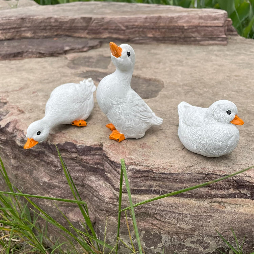 3PCS Duck Statues Resin Ducks Outdoor Garden Yard Porch Duck Pond Decor | Duck Goose Sculpture Ornaments, Suitable for