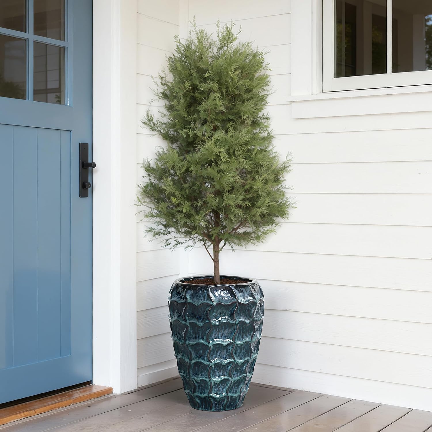 LuxenHome 17.7" Blue Ceramic Plant Pot, Tall Planter with Geometric Texture | Large Plant Pot, Flower Pots with