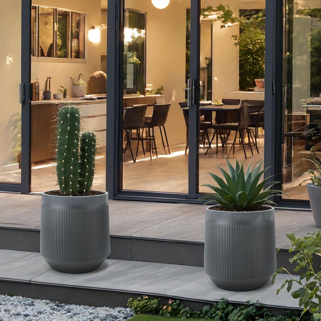 Plant Pots，Set of 2 Plastic Large Pots for Indoor Plants,Flower Pots Outdoor Planters with Drainage Hole and Seamless