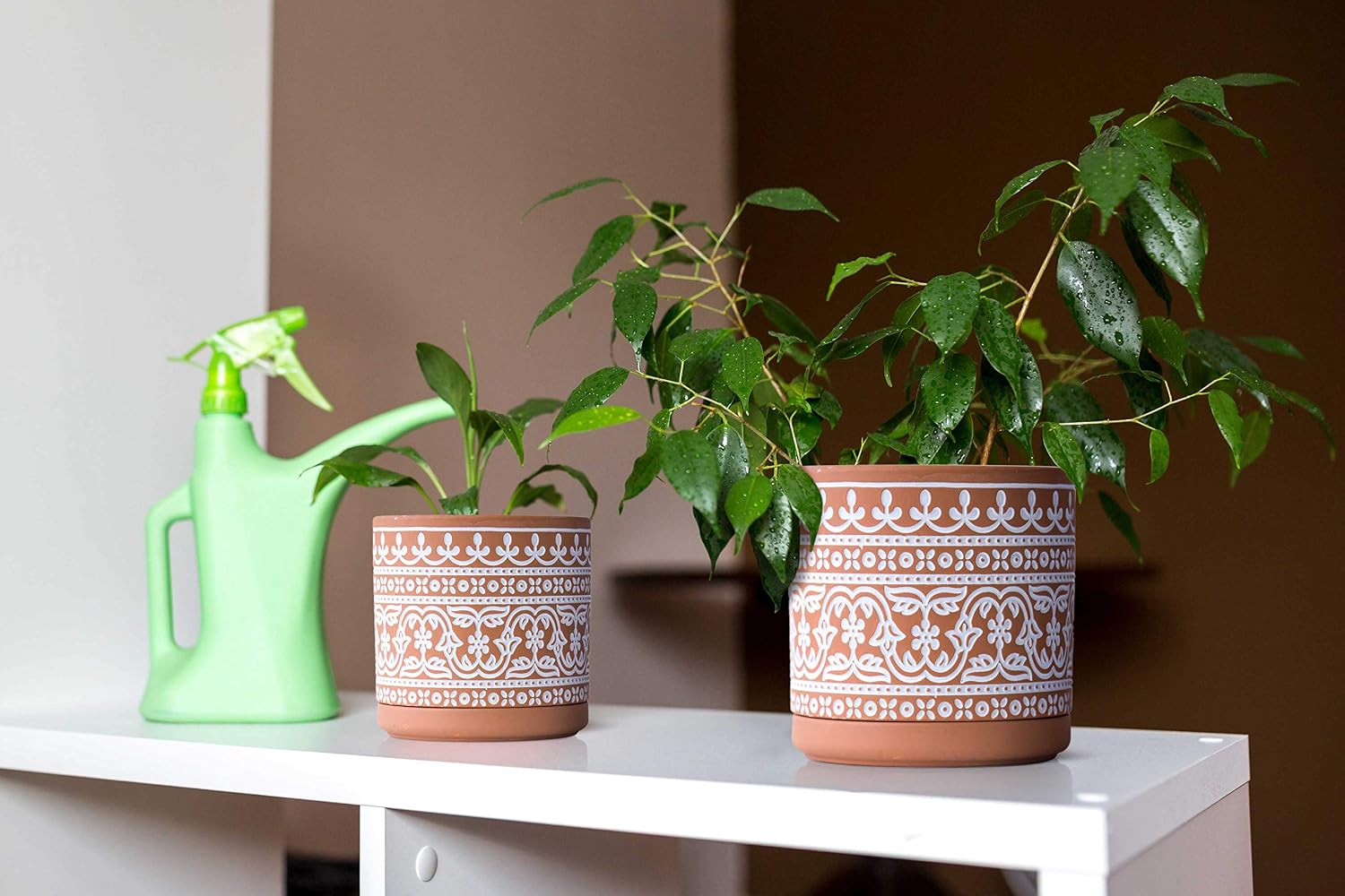 D'vine Dev 2-Pack Terracotta Pots, 4/6 in, Terra/White, 31-958-F-1 | Hand-Painted Pattern, Natural Clay Texture