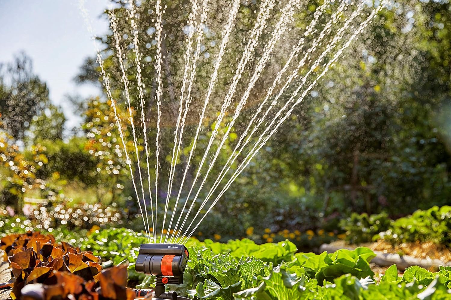 Gardena (69-84BZMX) ZoomMaxx Adjustable Sprinkler with Built in Timer Weighted Base for Precise Watering up to 2,300 Sq