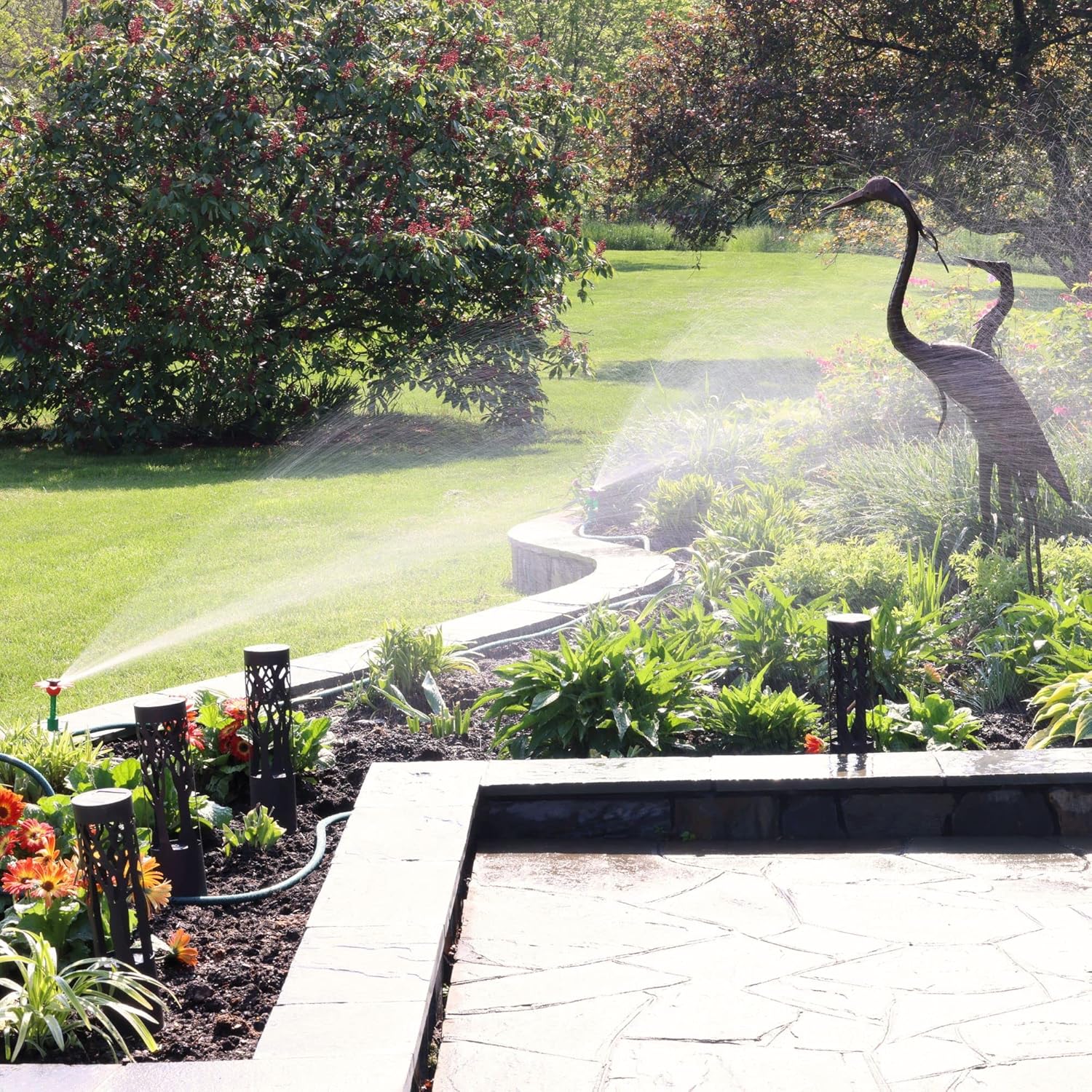 Melnor 65194AMZ Daisy Multi-Adjustable Spike Sprinkler Kit, Covers Up to 1,800 Sq. Ft., 3 Adjustable Sprinklers, 2