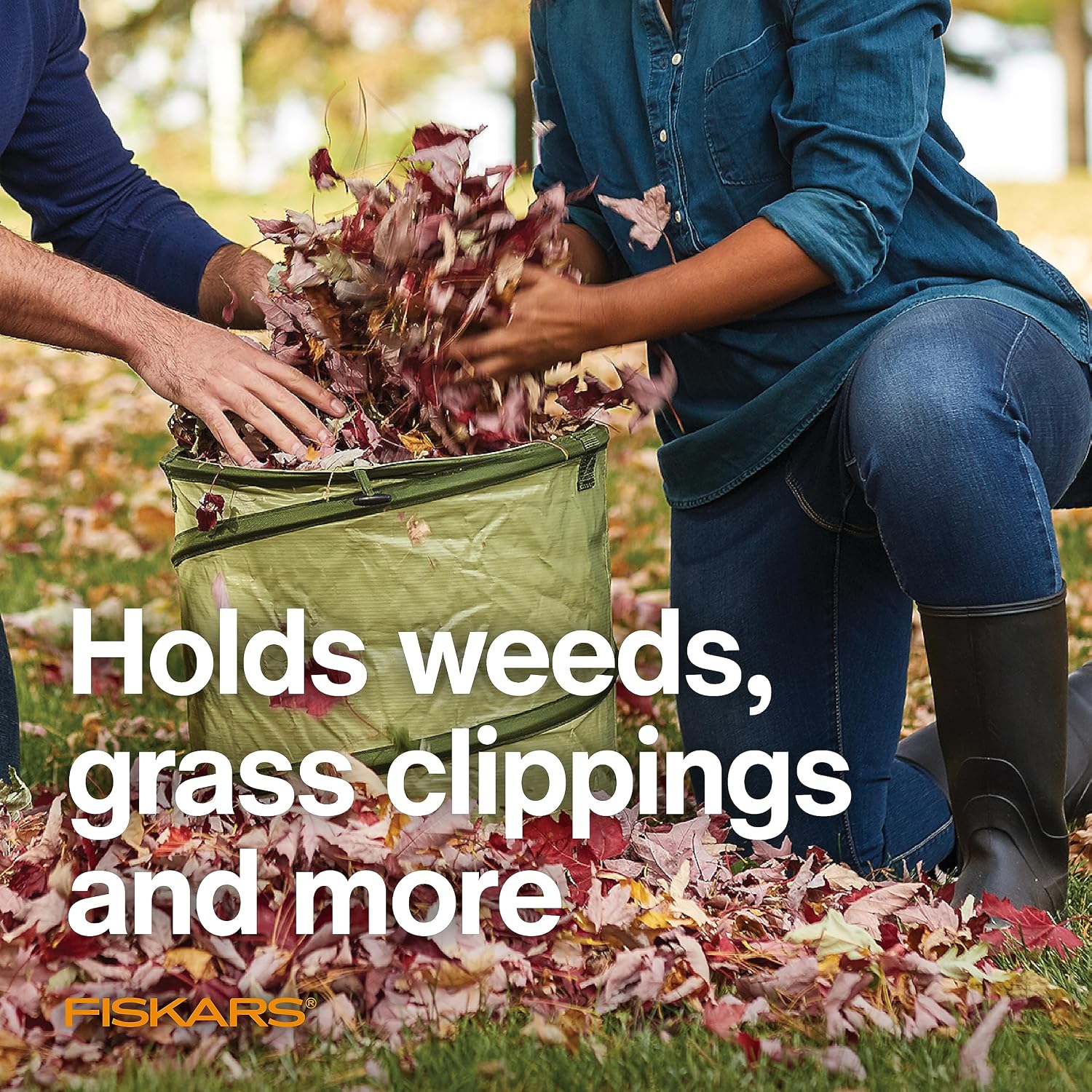 Fiskars 30-Gallon Kangaroo Collapsible Pop Up Garden Bag for Yard Waste | Reusable Container & Leaf Bag for Grass