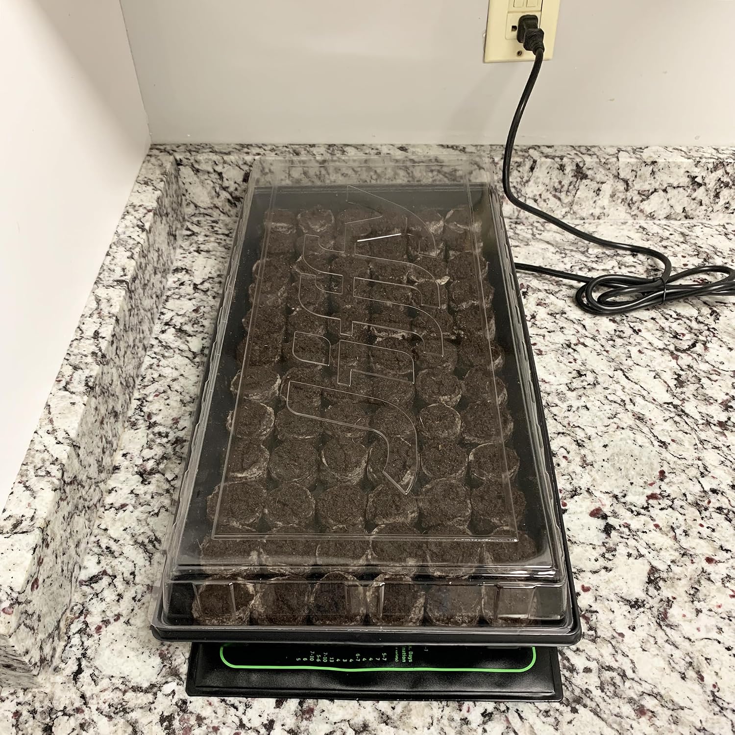 Ferry Morse Your Complete Indoor Seed Starting Kit Including Heat Mat, T5 Grow Light Fixture, and 72 Cell 36mm Pellet