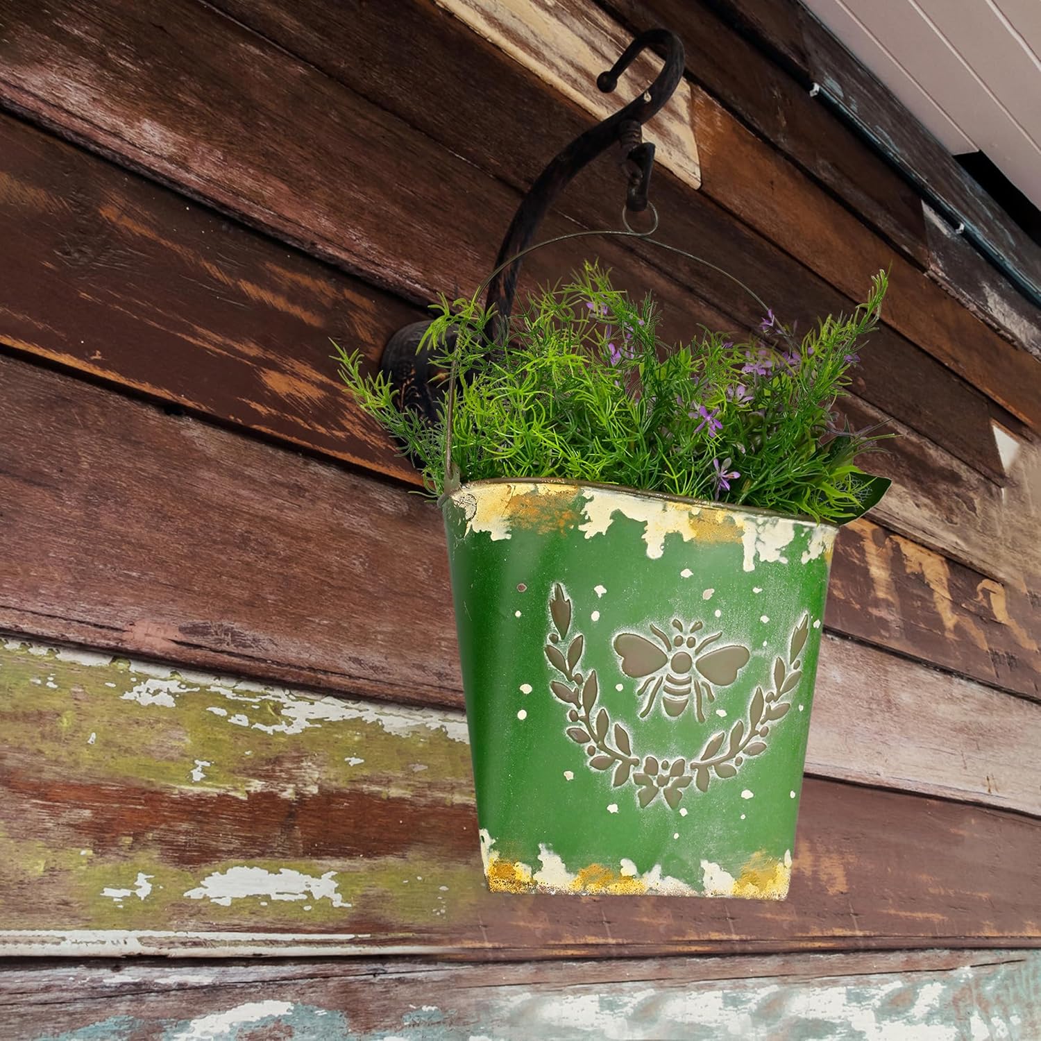 Farmhouse Wall Mount Metal Flower Pots Rustic Galvanized Bee Flower Holder Wall Hanging Pocket Planter for Indoor