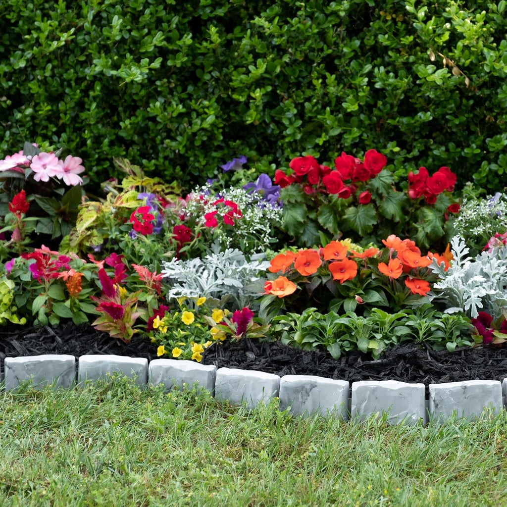 EasyFlex No-Dig Landscape Edging with Anchoring Spikes, 2.7 in Tall Decorative Stone-Look Garden Border, 15 Foot Kit
