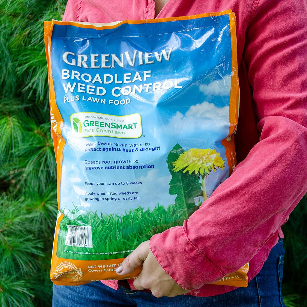 GreenView Weed and Feed 13 lb. Bag, Covers 5,000 sq. ft. | Kills 250 Plus Weeds - 27-0-4 NPK formula - Provides 8 weeks