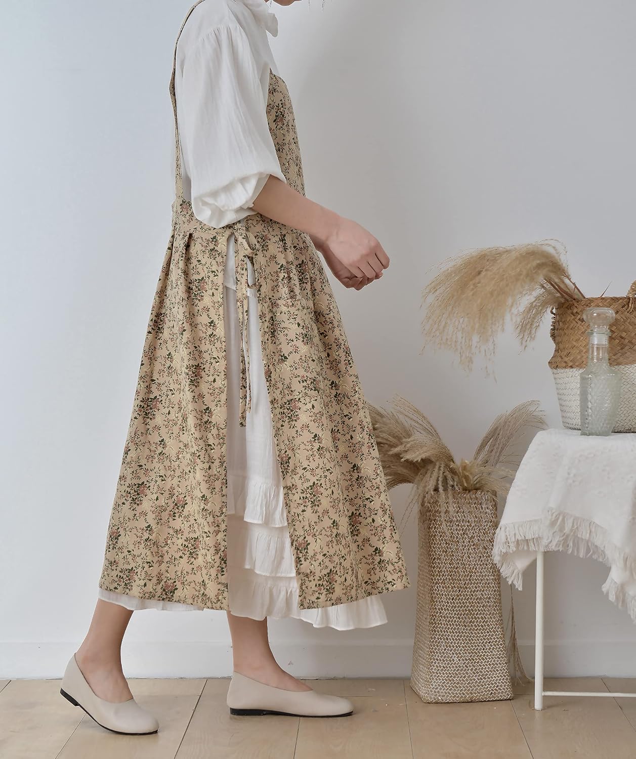 Japanese Cotton Linen Cross Back Apron with Pockets,Fashion Pinafore Dress for Gardening Painting Cleaning Cooking