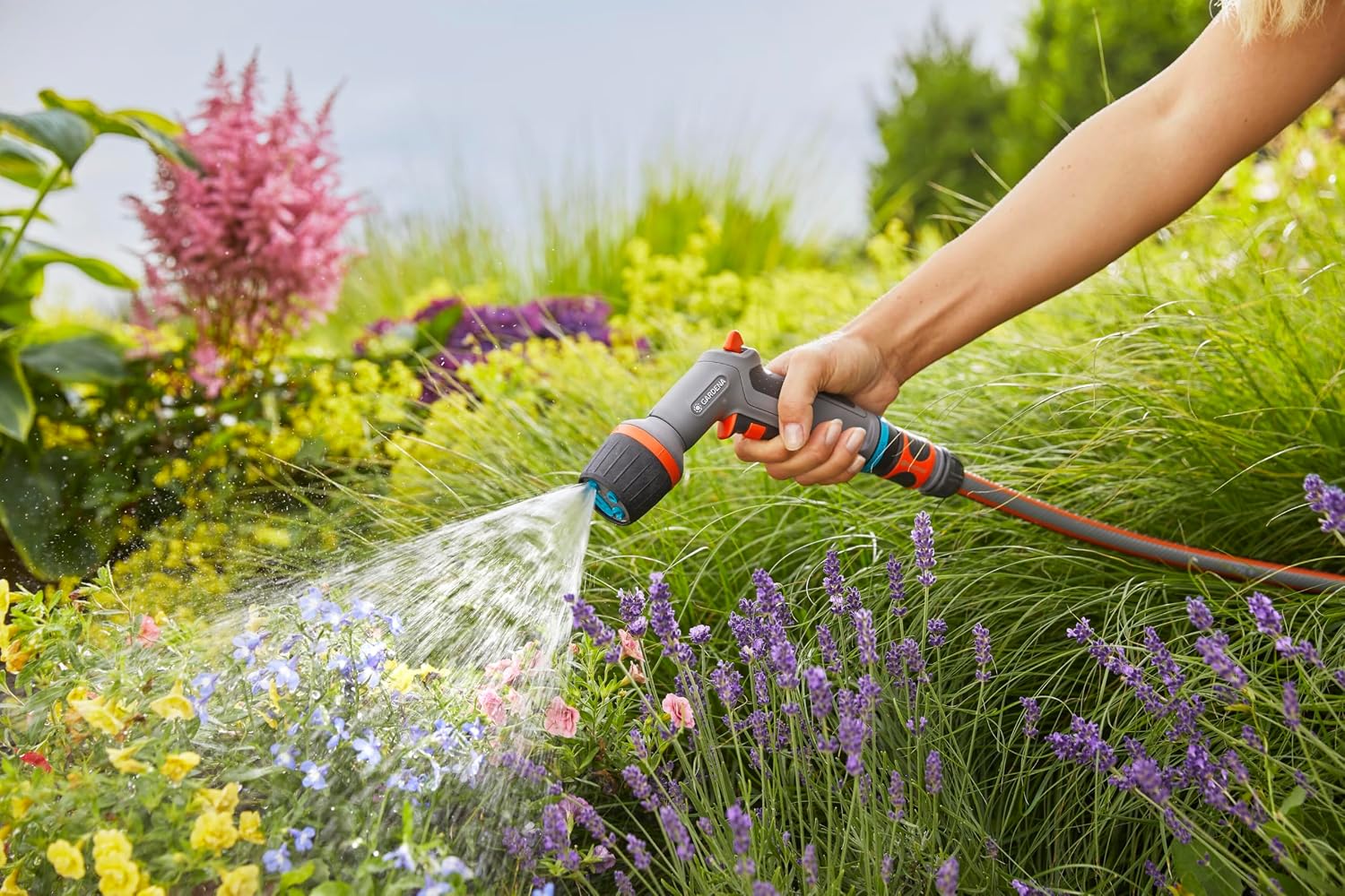 GARDENA Comfort Cleaning Nozzle eco Pulse: Spray nozzle for high-performance, water-saving cleaning with lock and frost