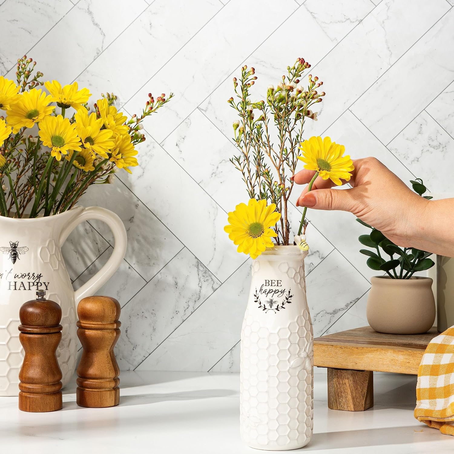 Young's Inc Ceramic Bee Flower Vase, Rustic Farmhouse Honey Bee Vase for Fresh & Faux Flowers, Bee Happy Floral