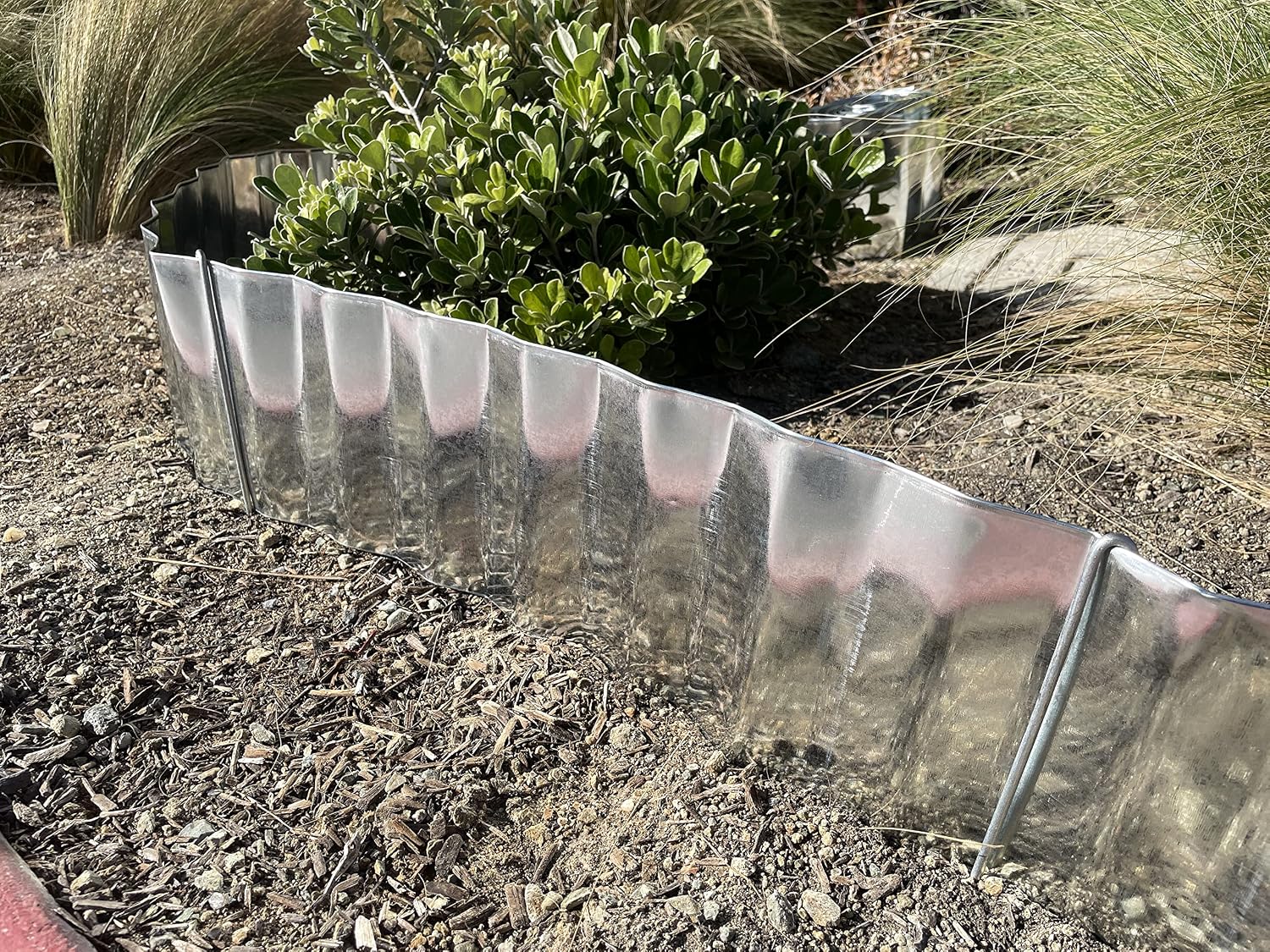 Sandbaggy 10-Inch Steel Landscape Edging Stakes Staples | More Sturdy Than Plastic Stakes | Works for All Landscape