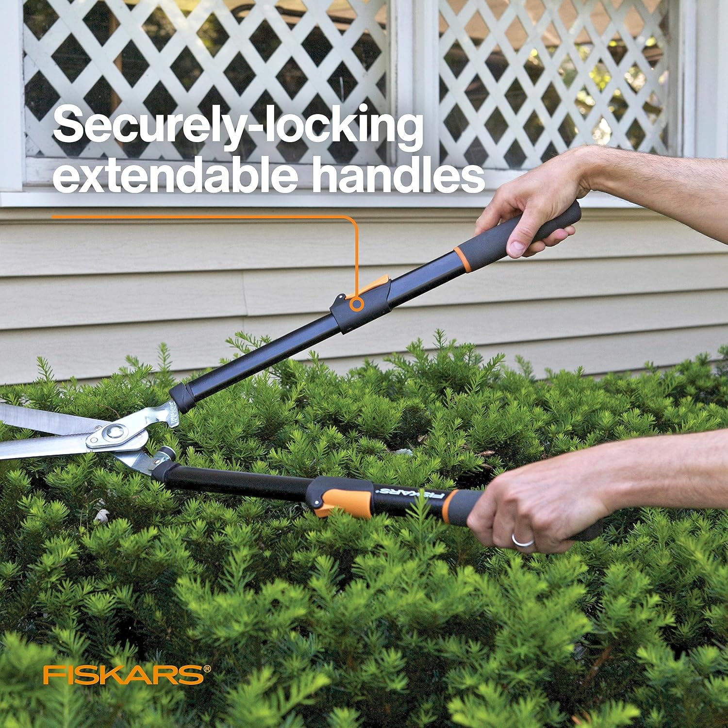 Fiskars 25"-33" Power-Lever Extendable Garden Hedge Shears, 10” Blades