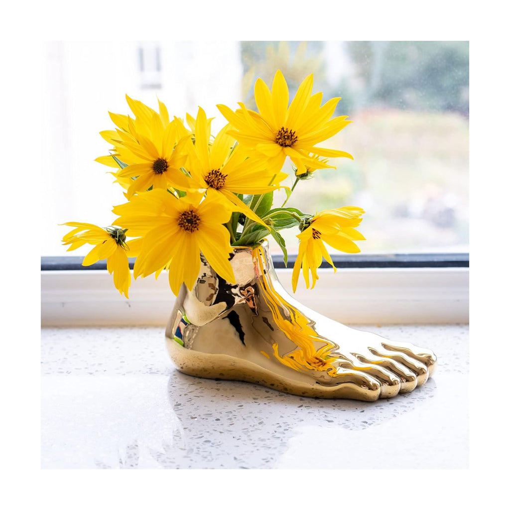 Notakia Unique Flower Vase Statue Home Decor Modern Style Gold Room Decor Accents for Indoor and Outdoor Statue Planter
