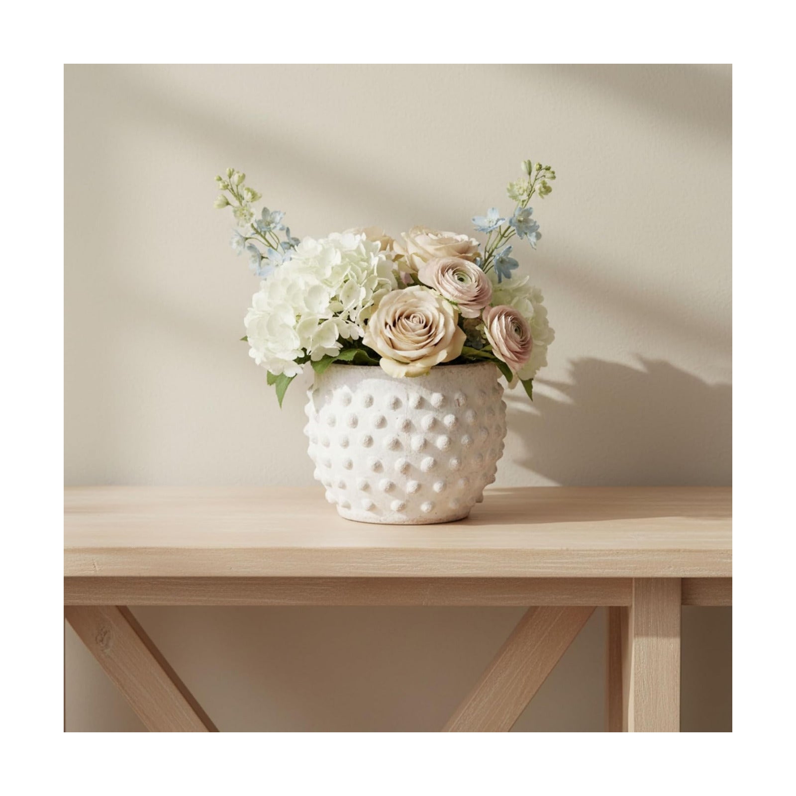 Garden Pottery Flower Pot with Bubble Texture – Decorative Round Terracota Planter for Indoor and Outdoor Plants –