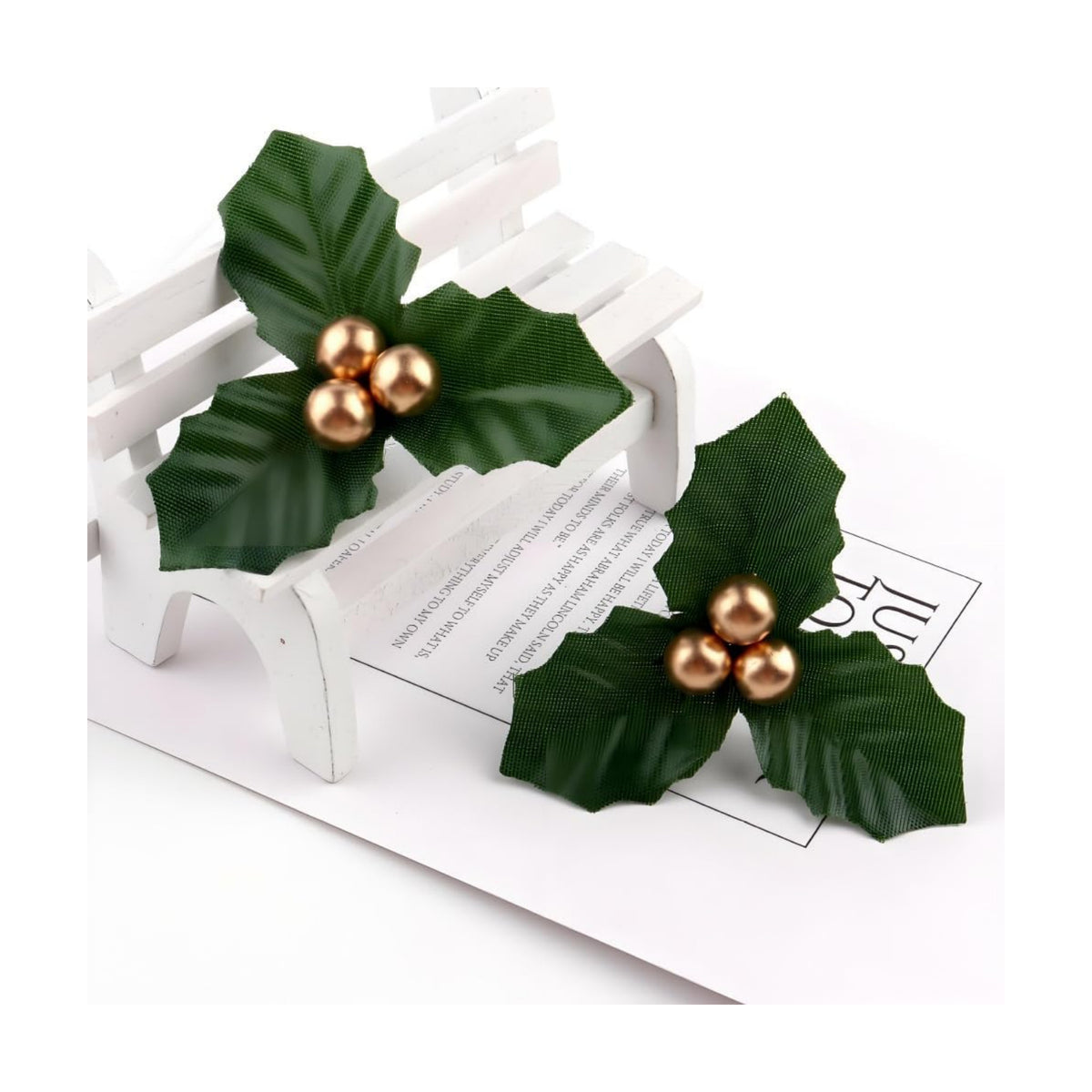 10Pcs Christmas Holly Berries Faux Berry Flowers with Leaves Xmas Berry Picks Christmas Wreath Branches Vase Fillers, Artificial Flowers (Gold)
