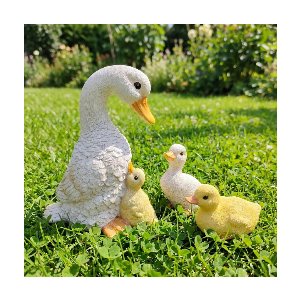 BYVBLETZ Duck Garden Statues Set of 3, Resin Mother Duck with Baby Ducklings Indoor Outdoor Decor, 7.9" Yard Art Patio