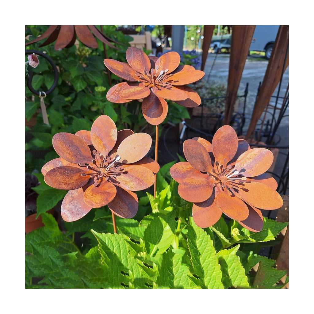 Rustic Metal Coneflower Garden Stakes, Set of 3, Rusted Iron Daisy Yard Art, 14x4 Inch, Weather-Resistant Lawn Pathway