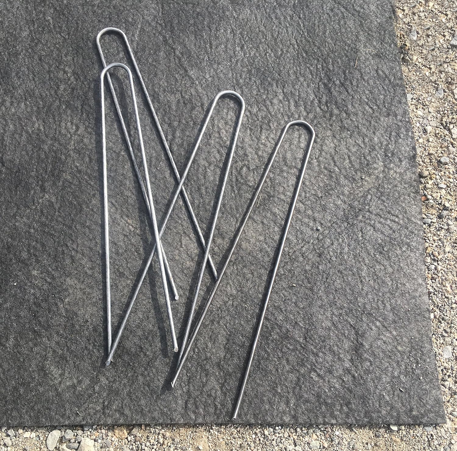 Sandbaggy 12-inch 8-Gauge Landscape Staples ~ The Longest & Strongest Landscaping Staple on Amazon (100 Staples)